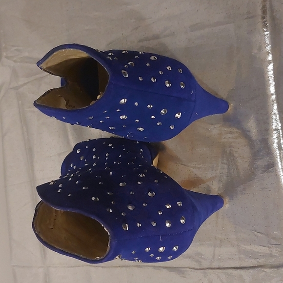 Tiara Blue Booties - Picture 4 of 7